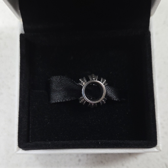 NIB Pandora Silver Crown Charm - Picture 7 of 10